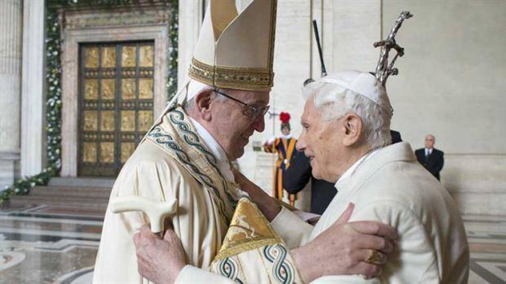 Al inaugurar el Jubileo de la Misericordia, el Papa llamó a la Iglesia a abrirse al mundo