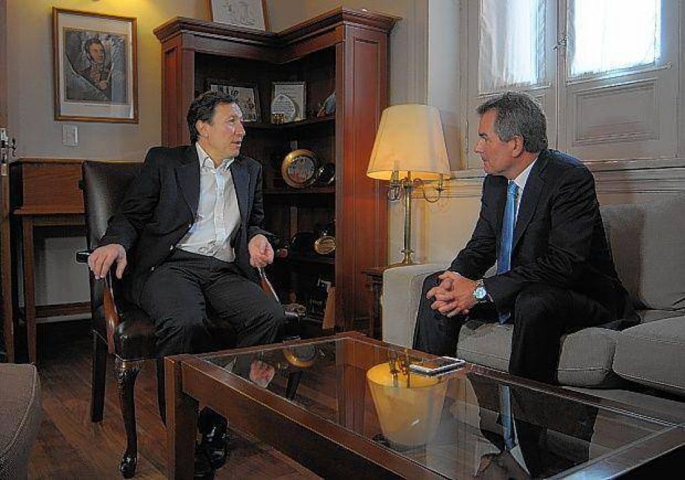 Bevilacqua no estar� en la asunci�n de Gay