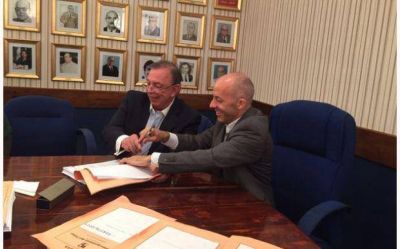 Ducot� y Z�ccaro sellaron el traspaso de mando