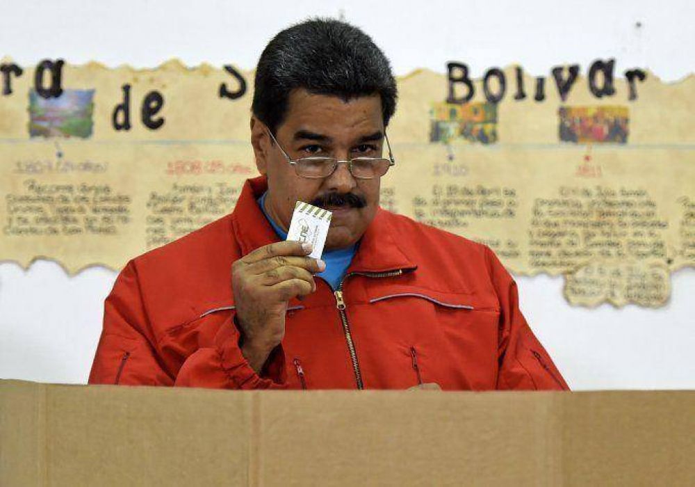 Nicols Maduro le pidi la renuncia a todos sus ministros