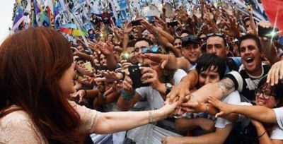 Desde Tucum�n tambi�n despidieron a la Presidenta Cristina Kirchner 