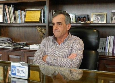 El intendente saliente Jes�s Cariglino mand� a tomar viviendas en Tierras Altas