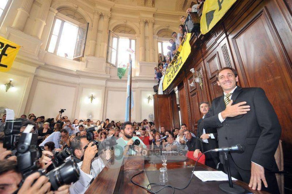 En nombre del Estado, Julio Garro les pidi� �perd�n� a las v�ctimas de la inundaci�n