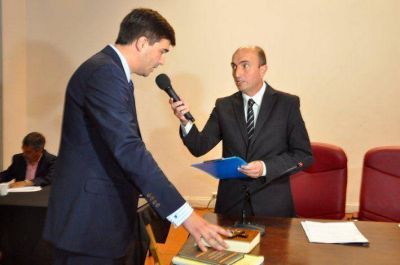 Ezequiel Galli prest� juramento y asumi� como Intendente Municipal