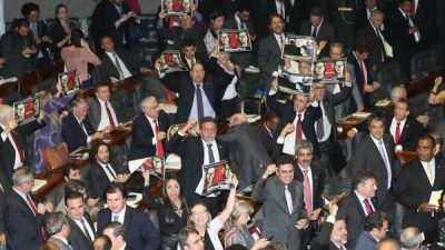 Juicio pol�tico en Brasil: Dilma pacta una tregua con su vice