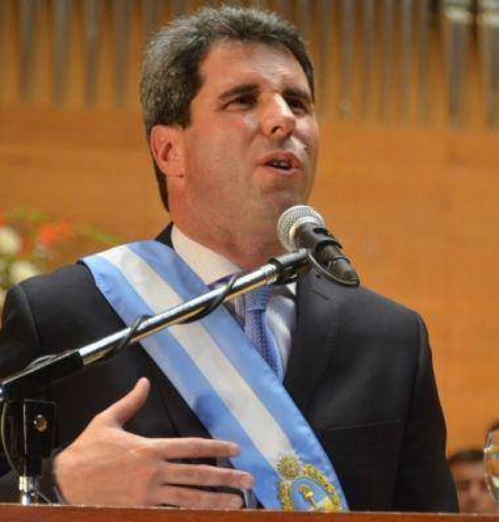 El gobernador Sergio U�ac tiene su primer reuni�n de gabinete
