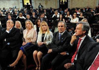 Senadora Boyadji�n en la jura y recepci�n de atributos del Presidente Macri