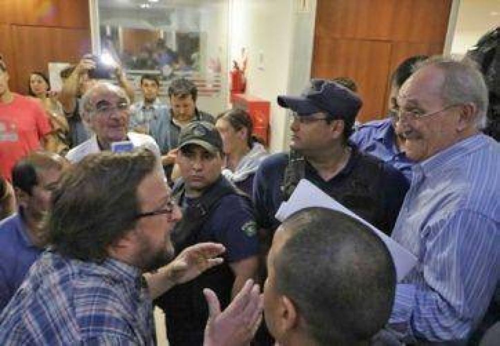 La Legislatura aprob� la ley de Emergencia