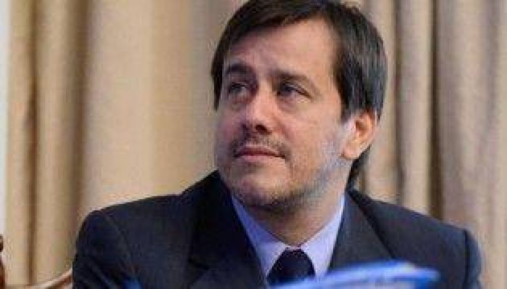 Recalde dej� Aerol�neas y piensa en su futuro pol�tico