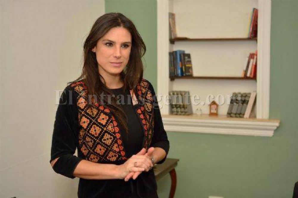 Pamela Calletti, la persona detr�s de la �nica ministro mujer de Salta