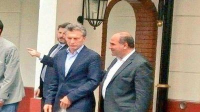 Manzur ante Macri le remarco que eleve el corte de etanol en naftas
