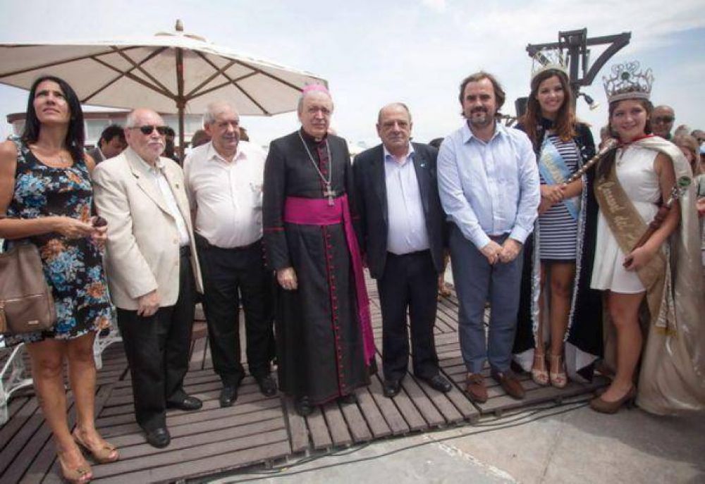 Arroyo presidi� el acto de Bendici�n de las Aguas y Frutos del Mar 