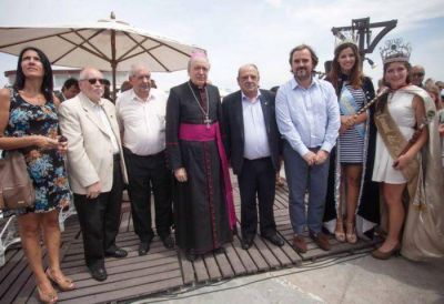 Arroyo presidi� el acto de Bendici�n de las Aguas y Frutos del Mar 