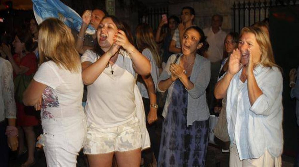 Los vecinos de la Recoleta no quieren a Cristina en el barrio