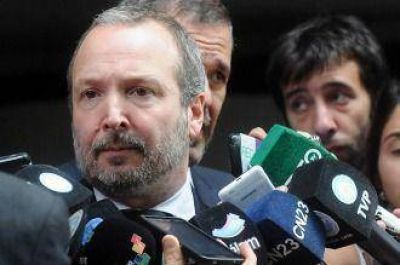 Sabbatella cuestion� a Aguad por sus declaraciones sobre el futuro de la ley de medios