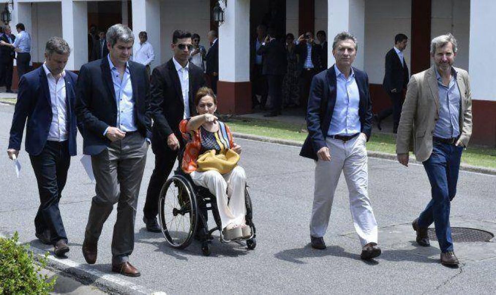 Cumbre de Macri este lunes con 1.500 empresarios en la UIA