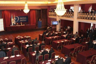 Asumen los parlamentarios argentinos del Mercosur
