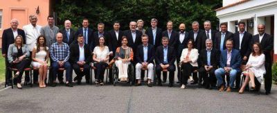 Los gobernadores destacaron la convocatoria de Macri a Olivos
