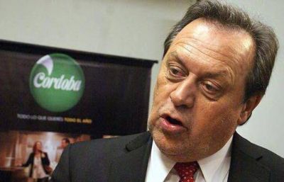 Santos planea descentralizar el Ministerio de Turismo