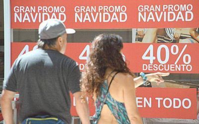Sustentados en promociones y tarjetas comerciantes aguardan buenas ventas