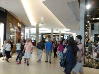 La �Noche de los Shoppings� llega a Mar del Plata