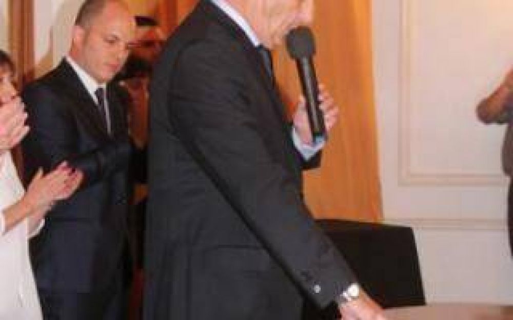 Pehuaj�: Zurro asumi� su tercer mandato frente a la Comuna