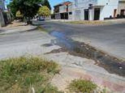 La Plata: Vecinos de 9 y 68 preocupados por cloacas tapadas. Otros reclamos