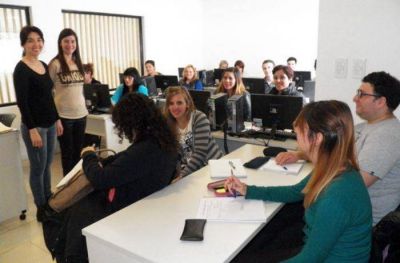Utedyc entrega certificados de estudios de su Centro de Formaci�n Profesional