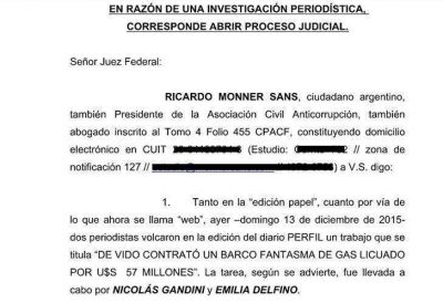 Denuncian a De Vido por la 