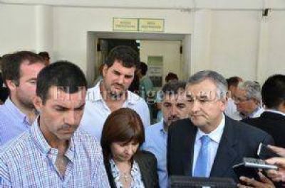 Juan Manuel Urtubey, consternado por la tragedia de Gendarmer�a en Salta: 