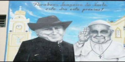 El Papa reconoce al padre C�cero como 