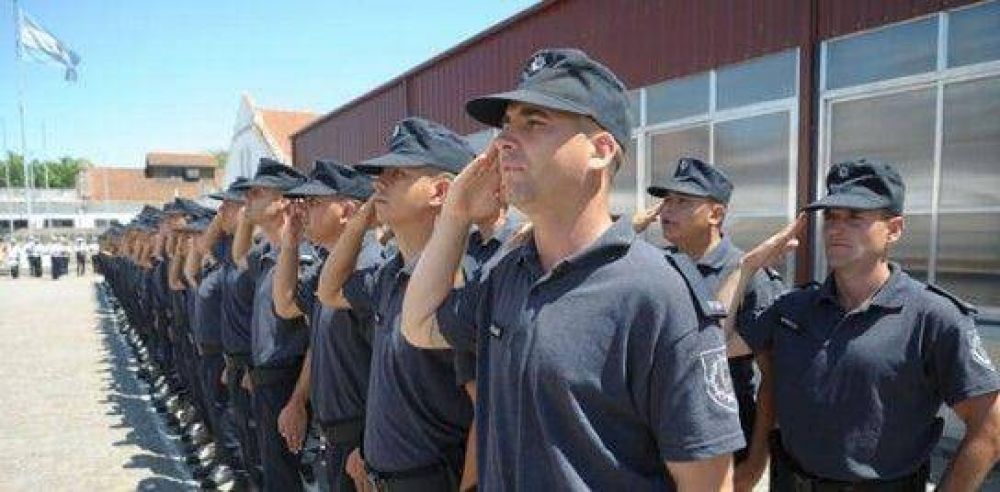Abonan a la Polic�a lo correspondiente a horas O.S.P.E