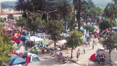 Tensi�n en Jujuy: la Tupac bloquea la Casa de Gobierno provincial
