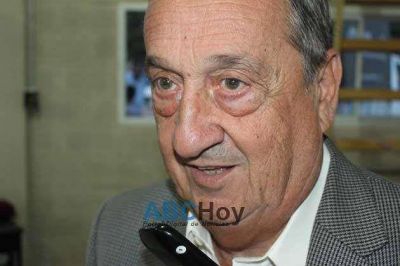 Lunghi: �Lo correcto es que los nombre el Congreso�