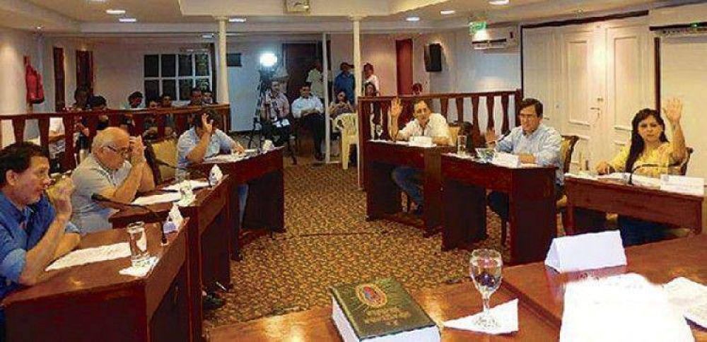 Iguaz� aprob� Tasa a Cataratas, moratoria y emergencia econ�mica
