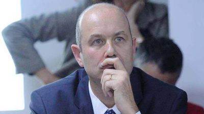 Combo inminente: deval�an y levantan el cepo cambiario 