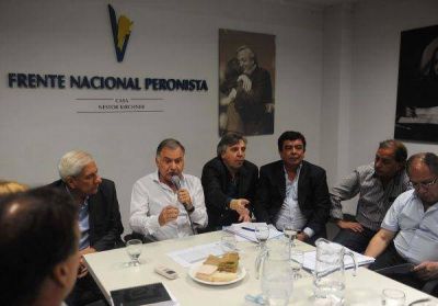 Pereyra ofreci� correrse de la FAM pero el peronismo lo fren�
