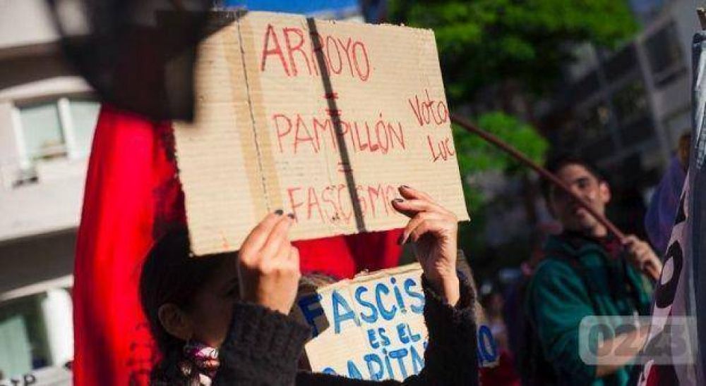 Le reclaman a Arroyo �medidas concretas� para frenar las patotas neonazis