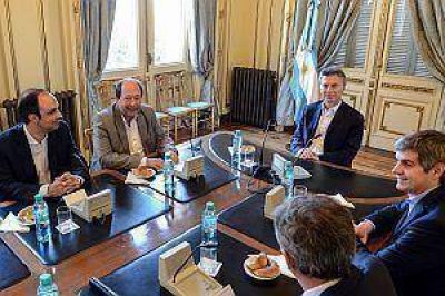 Tras reuni�n con Macri, radicalismo justific� el uso de los decretos