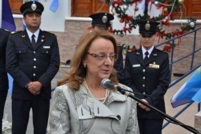 La gobernadora Kirchner indic� que est�n Trabajando en el pago de los aguinaldos