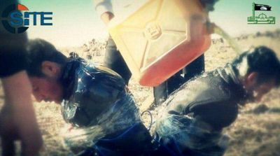 ISIS difunde fotos de la ejecuci�n con explosivos de tres soldados de Al Qaeda