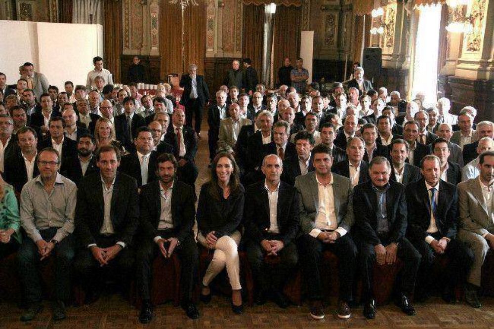 S�nchez y otros 134 intendentes se reunieron con Vidal