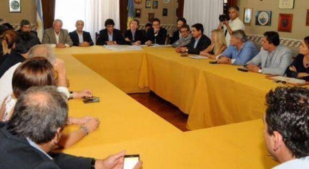 Desde el FpV aseguran que el Presupuesto bonaerense cuadruplica el endeudamiento