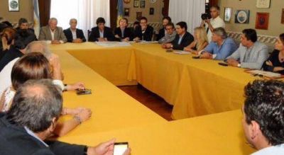 Desde el FpV aseguran que el Presupuesto bonaerense cuadruplica el endeudamiento