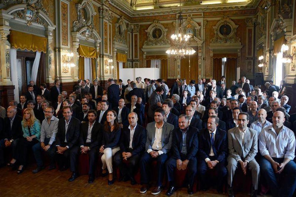 Galli particip� del encuentro de Vidal con intendentes bonaerenses