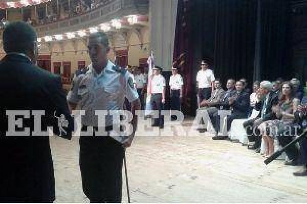 La gobernadora participa del egreso de 123 cadetes