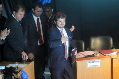 Voltean la designaci�n de ocho funcionarios