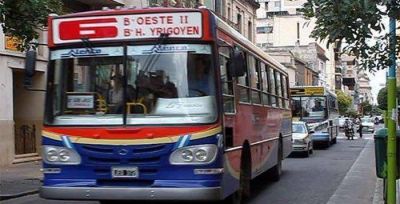 �Arreglamos las unidades o pagamos los sueldos�, afirman empresarios del transporte