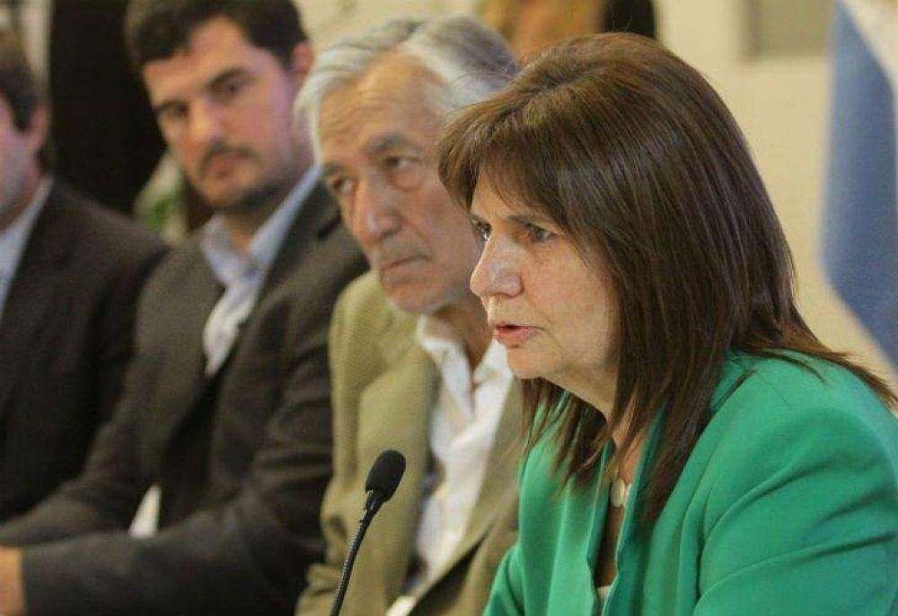 Con acuerdo de gobernadores, Bullrich declar� la emergencia en Seguridad