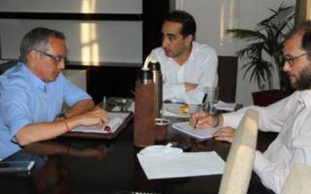 Mor�n: Tagliaferro recibe reclamos a trav�s de las redes sociales